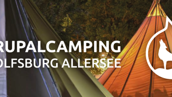Drupalcamping Wolfsburg Allersee, a drop shape with a howling wolf silhouette, both on a photogrpahic background with two tipi tents